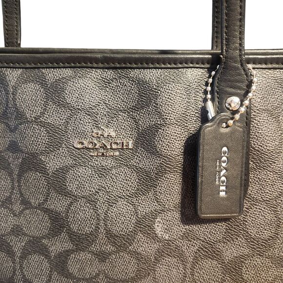 Coach City Zip Tote Signature printed leather. - Picture 4 of 13